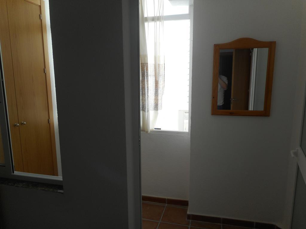 Hostal Paco Pepe Conil De La Frontera Bilik gambar