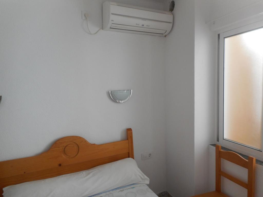 Hostal Paco Pepe Conil De La Frontera Bilik gambar