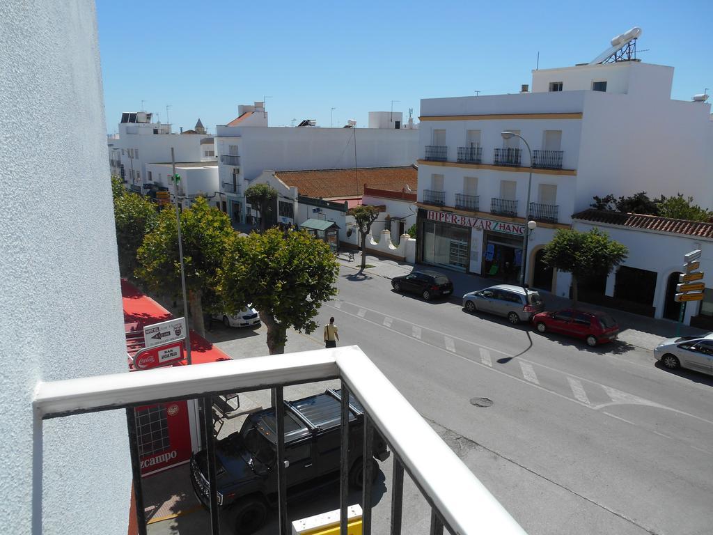Hostal Paco Pepe Conil De La Frontera Bilik gambar